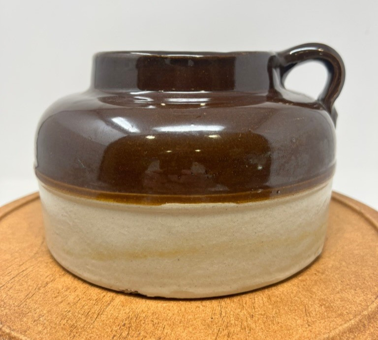 Vintage Brown Stoneware Baked Bean Pot w/Two Tone Glaze Pattern - Single Handle