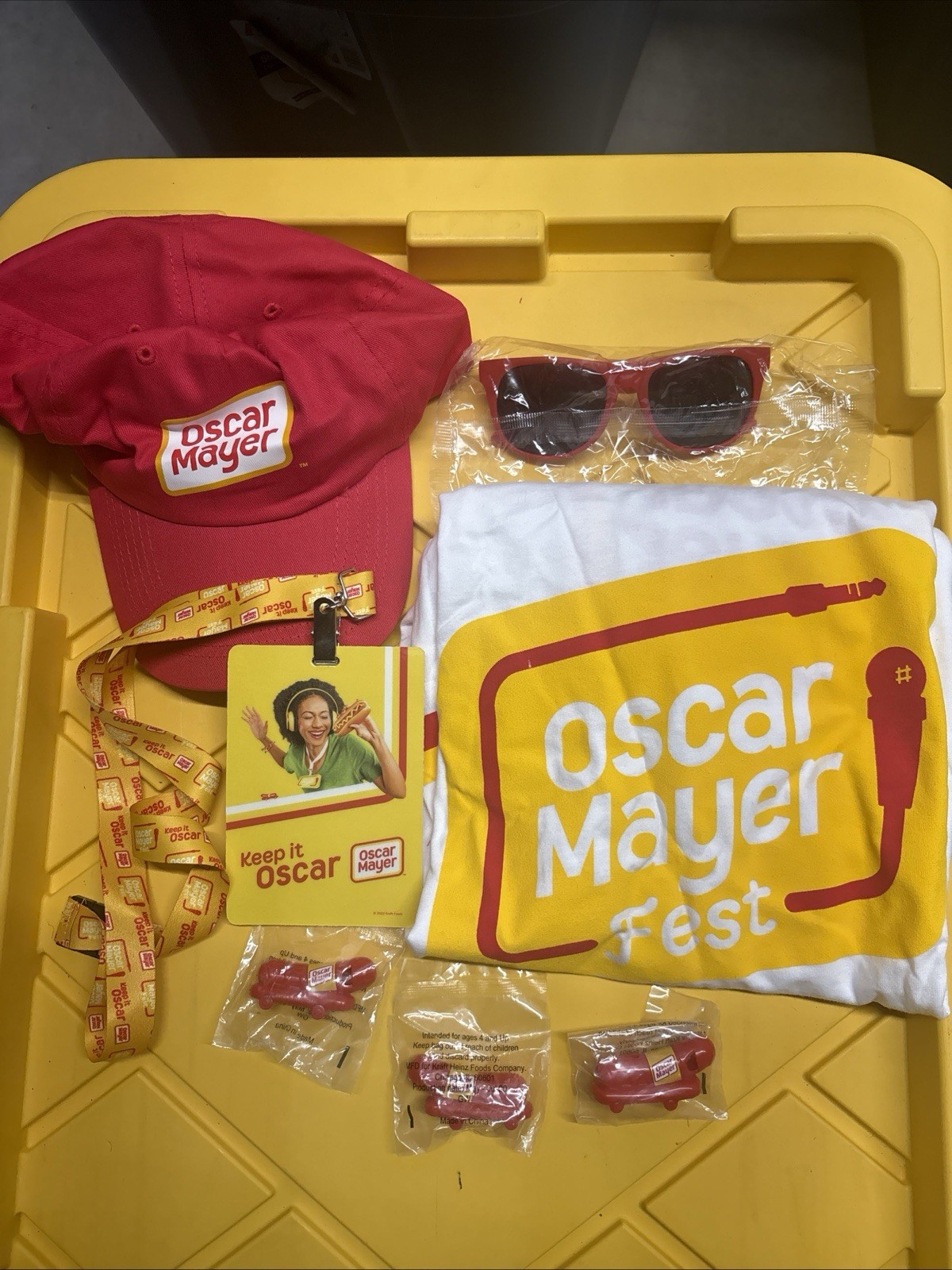 2022 Kraft Foods Oscar Mayer Fest Lanyard, T-Shirt, Sunglasses, Hat, 3 Toys