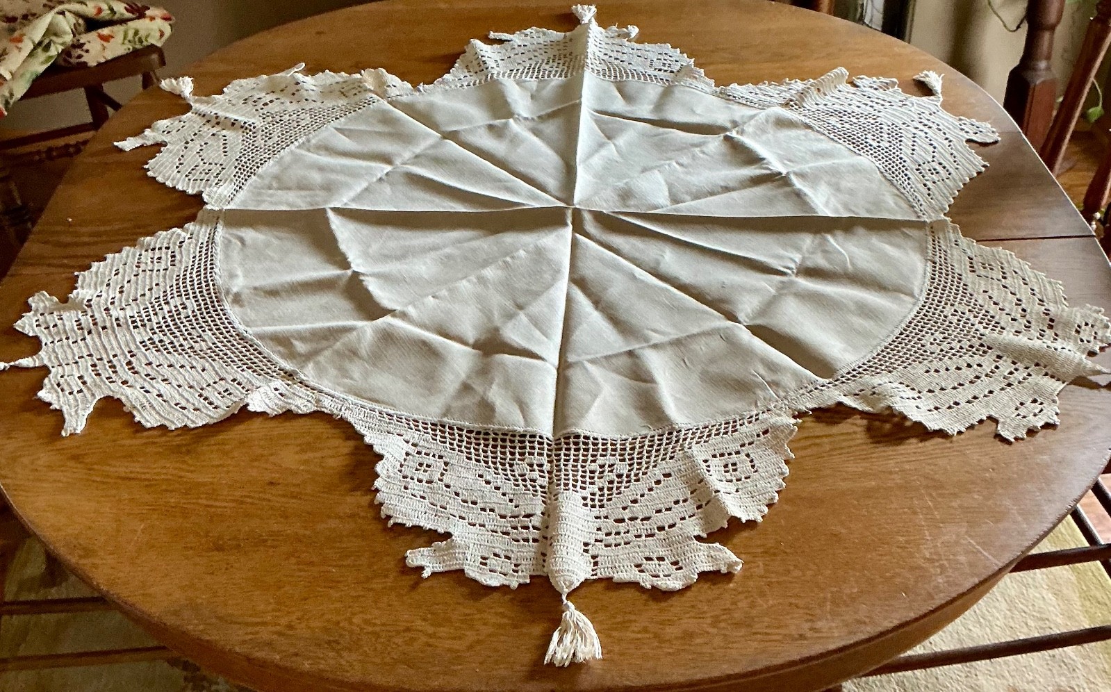 Large 42” Round Ivory Crochet Linen Tablecloth W/Crochet Butterflies Never Used Large 42” Round Ivory Crochet Linen Tablecloth W/Crochet Butterflies Never Used