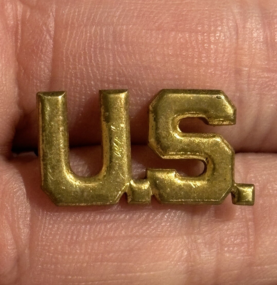 WWII WW2 Era US Army Gold Collar Insignia Military Pin Amico