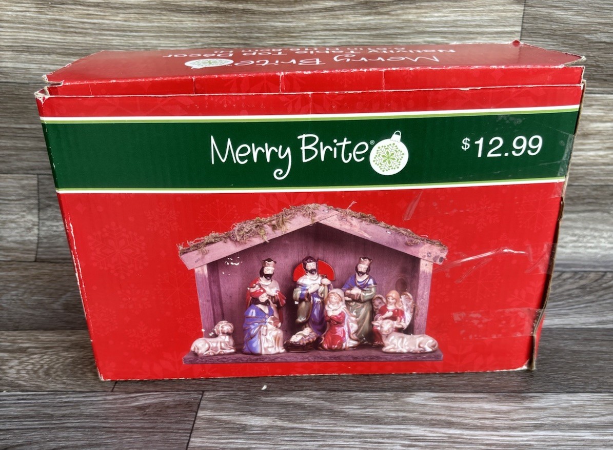 Vintage Merry Brite Nativity Set With Wood Manger Stable 10 Piece Porcelain
