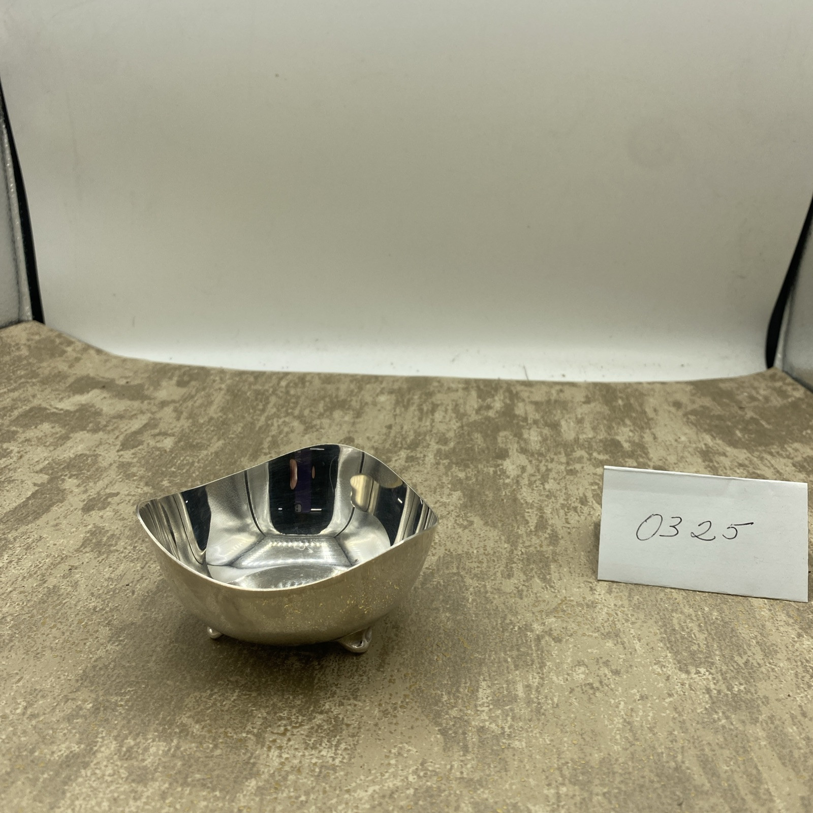 Oneida Heirloom Silverplate Footed Bowl- Graduated Triangular-3.5” Diameter