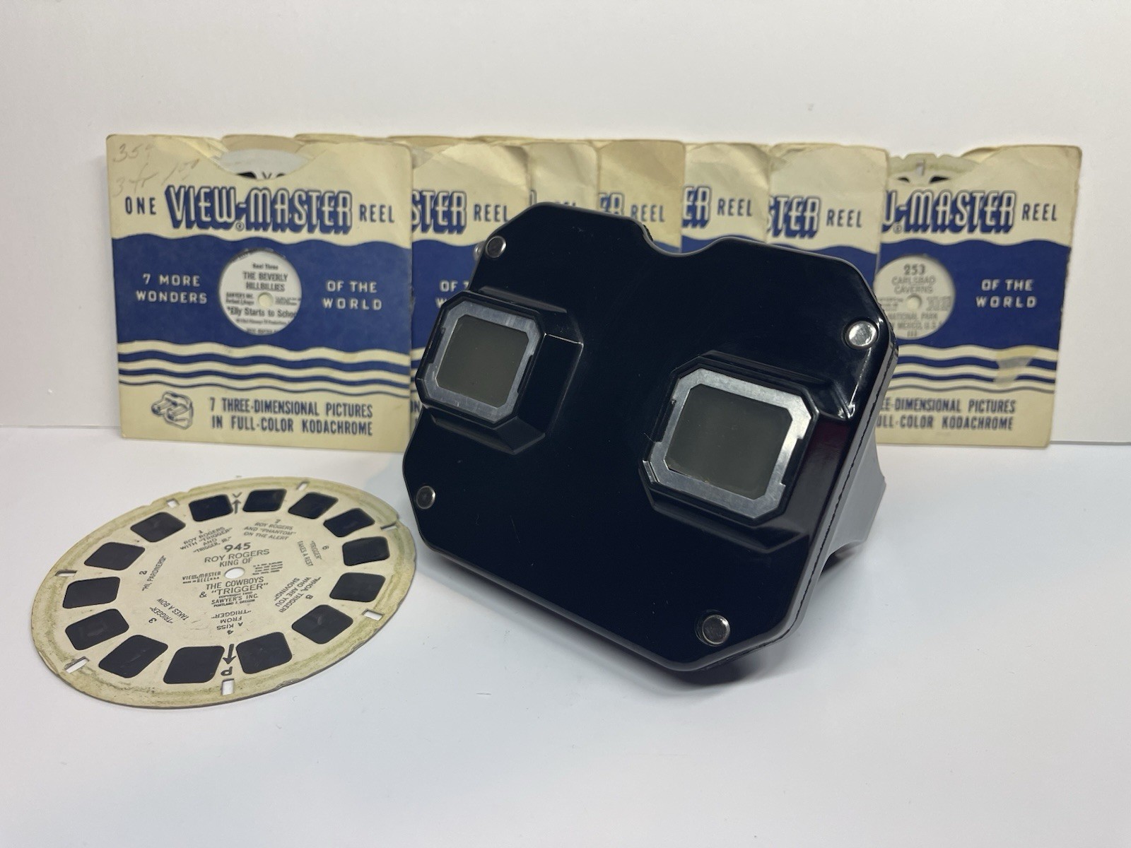 Vintage Sawyer’s 1940’s  View-Master With Photo Disks
