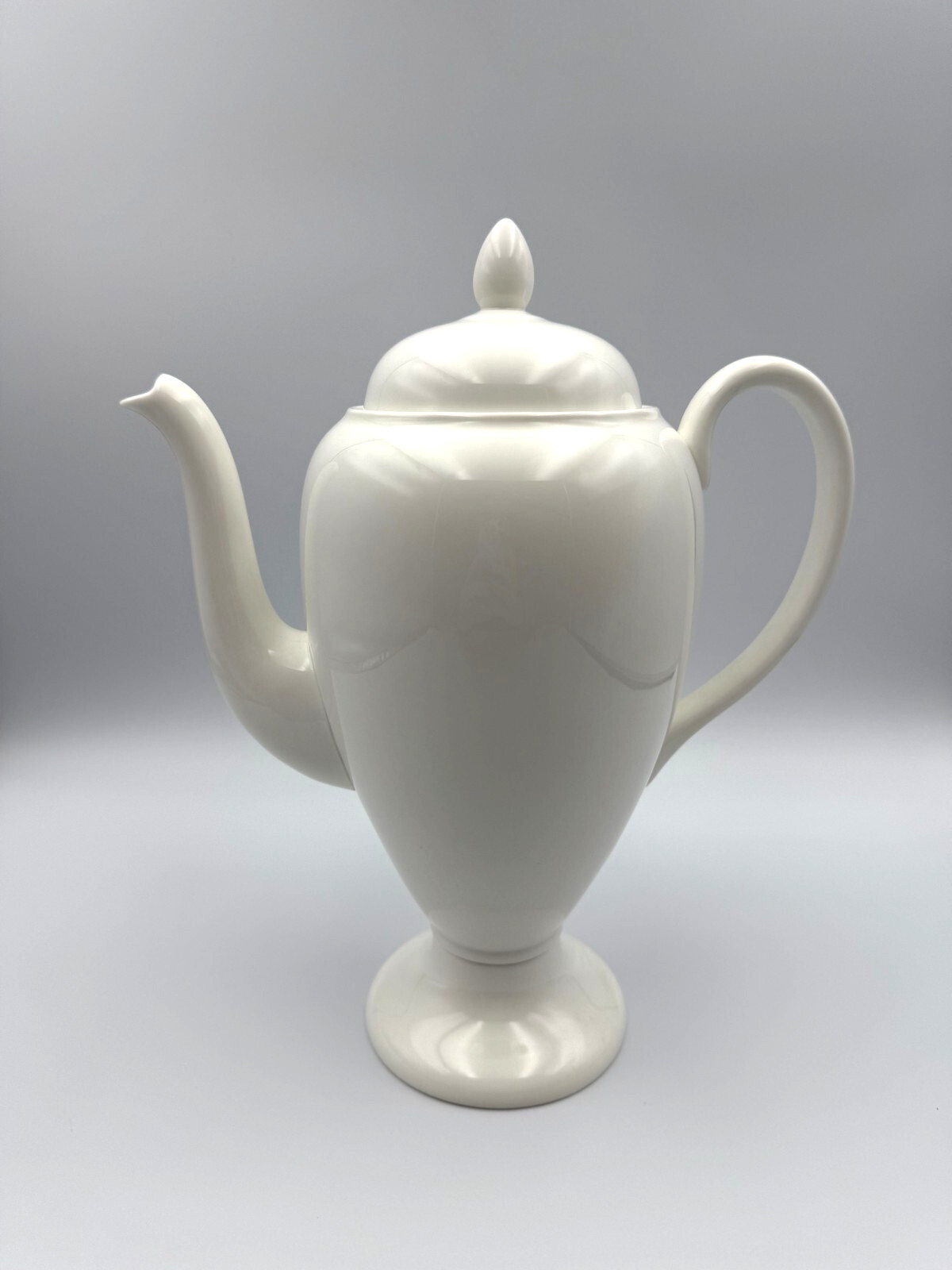 1970s Wedgwood White Bone China Coffee Pot-Discontinued-Pristine Unused