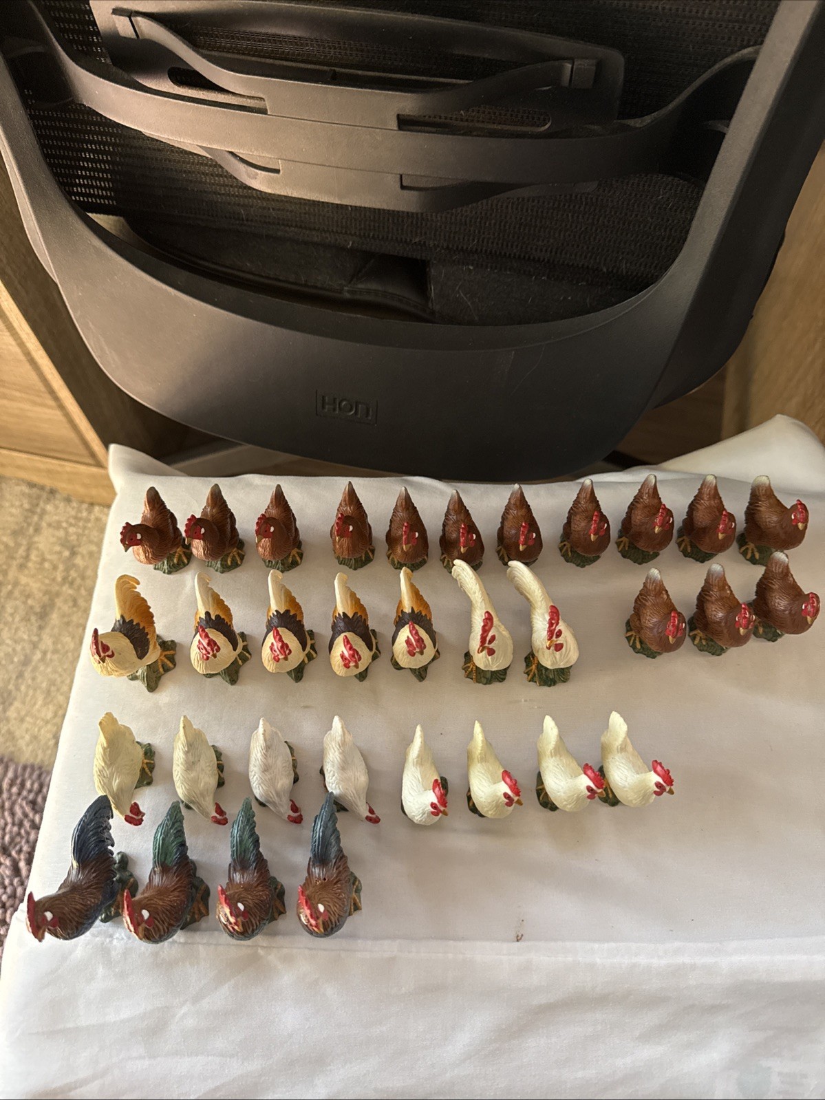 33 Vintage Rare 1998/99 SCHLEICH Chicken, Roosters figurines NWOTs NICE See Pics 33 Vintage Rare 1998/99 SCHLEICH Chicken, Roosters figurines NWOTs NICE See Pics