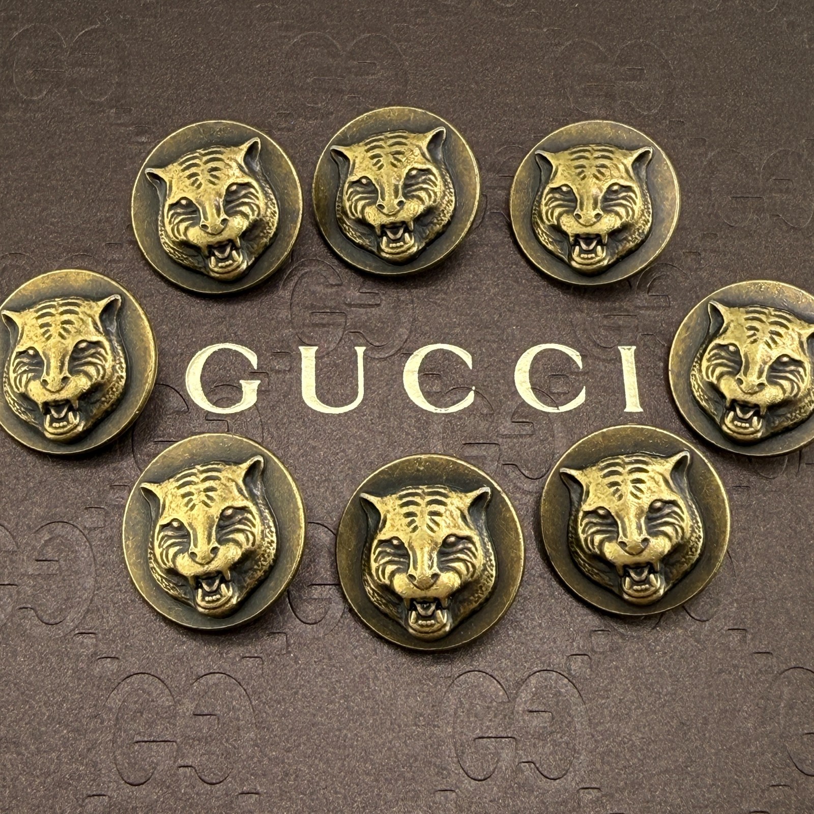 SET OF 8 GUCCI TIGER BUTTONS BRONZE METAL ROUND 20MM