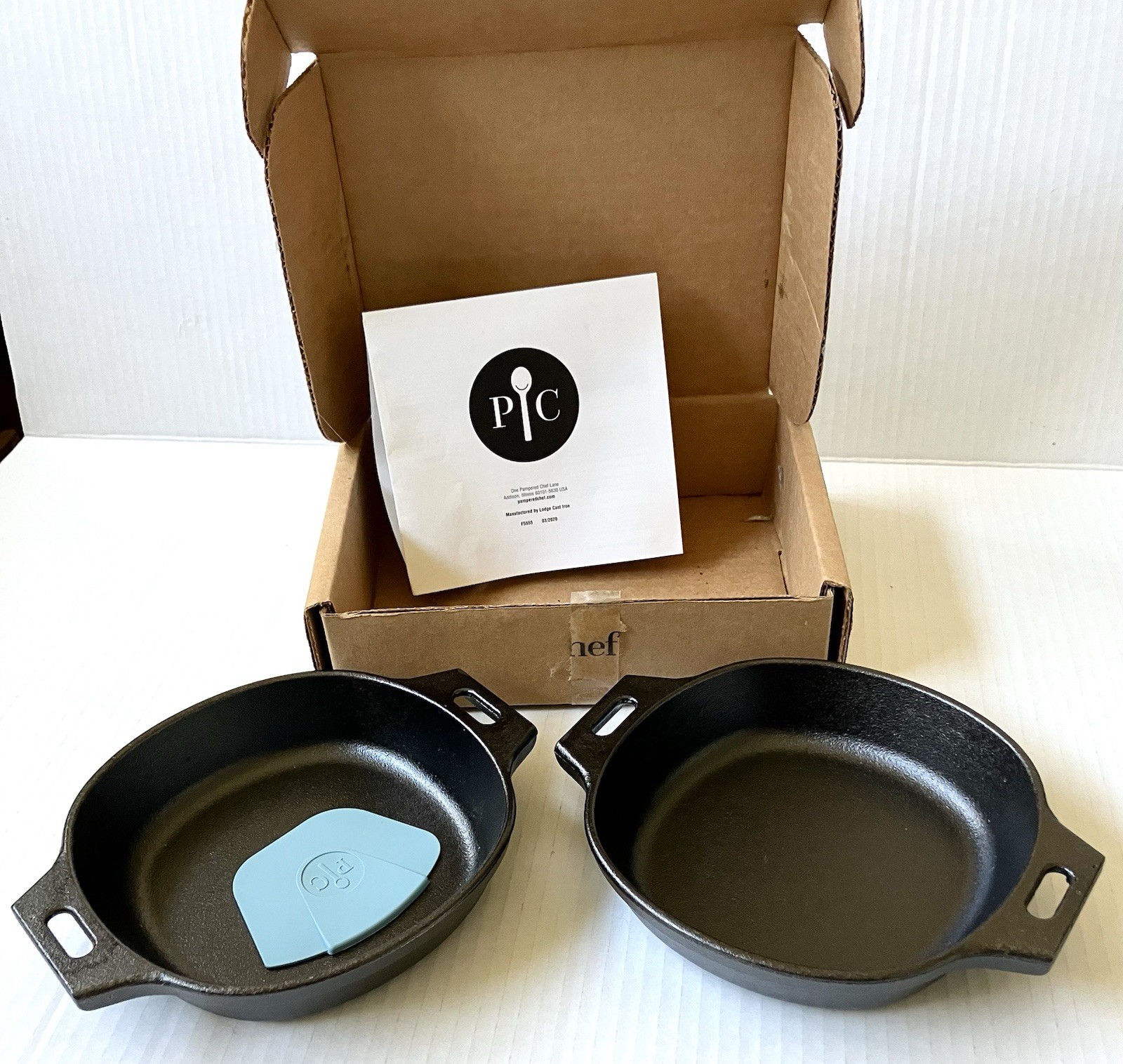 Pampered Chef Mini Cast Iron Pan, Set of 2 5.5”, Brand New In Open Box, USA