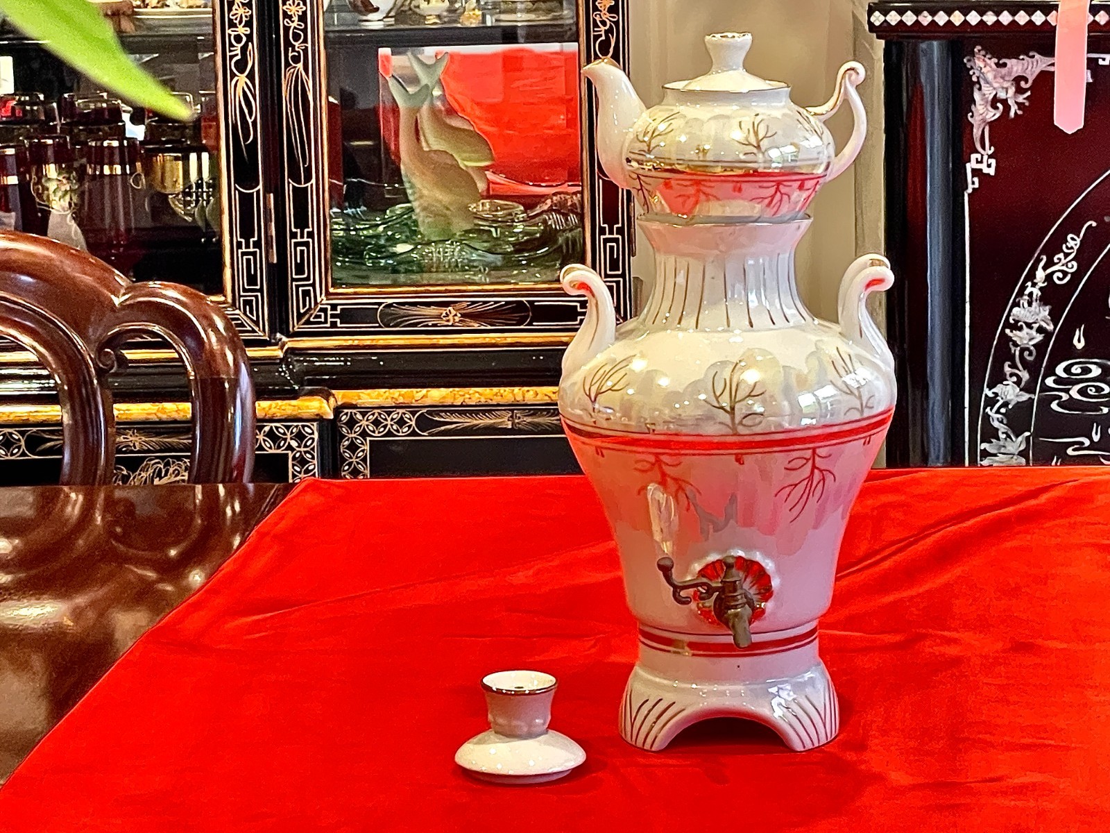 VINTAGE ELECTRIC SOVIET PORCELAIN SAMOVAR USSR C 1970\'S