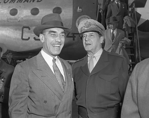 General Douglas MacArthur William H Draper Undersecretary of Army - Old Photo