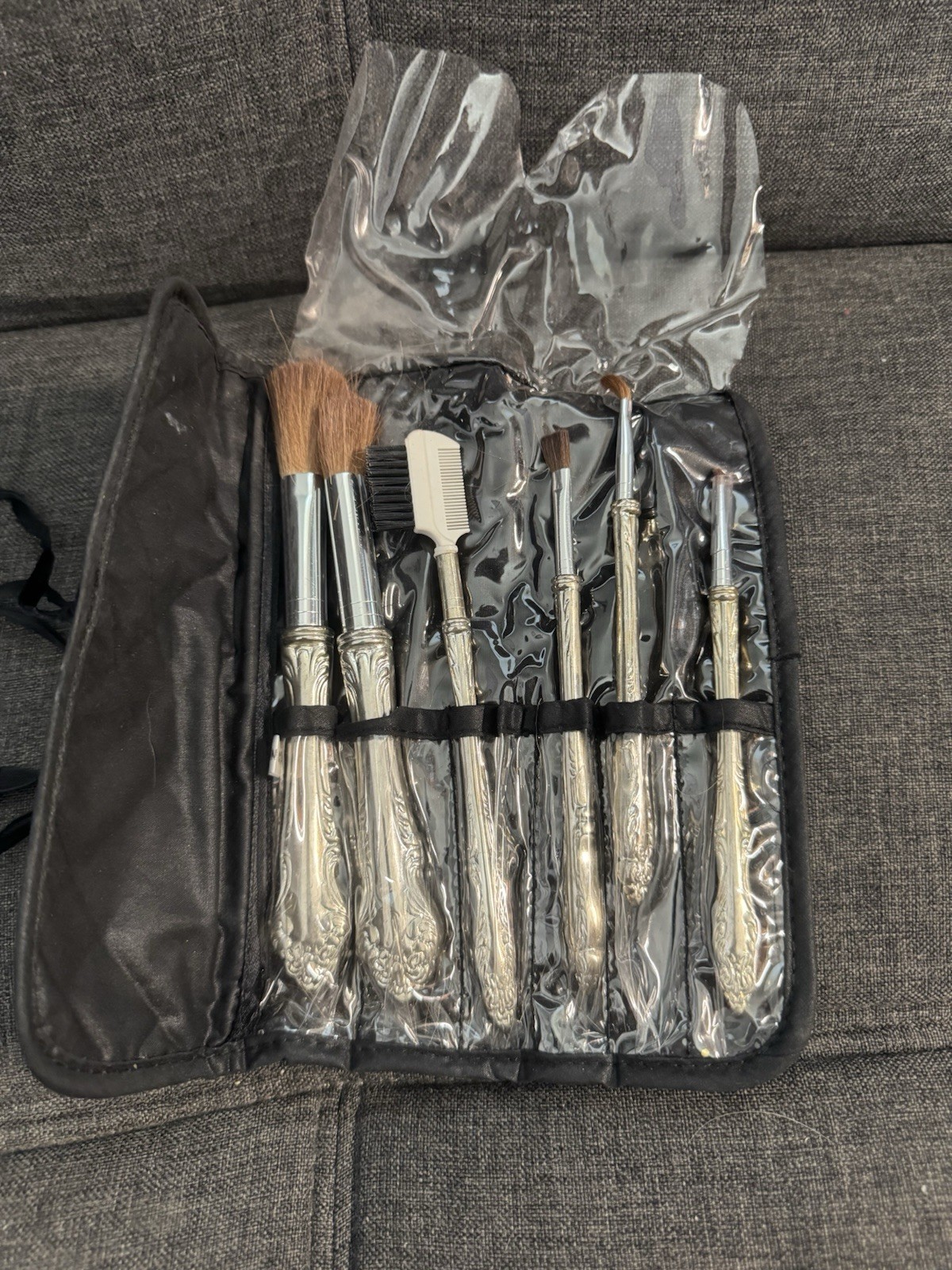 Vintage Style Silver Plate Makeup Brush Set ~ 6-pc Ornate Vanity Set W Case Vintage Style Silver Plate Makeup Brush Set ~ 6-pc Ornate Vanity Set W Case