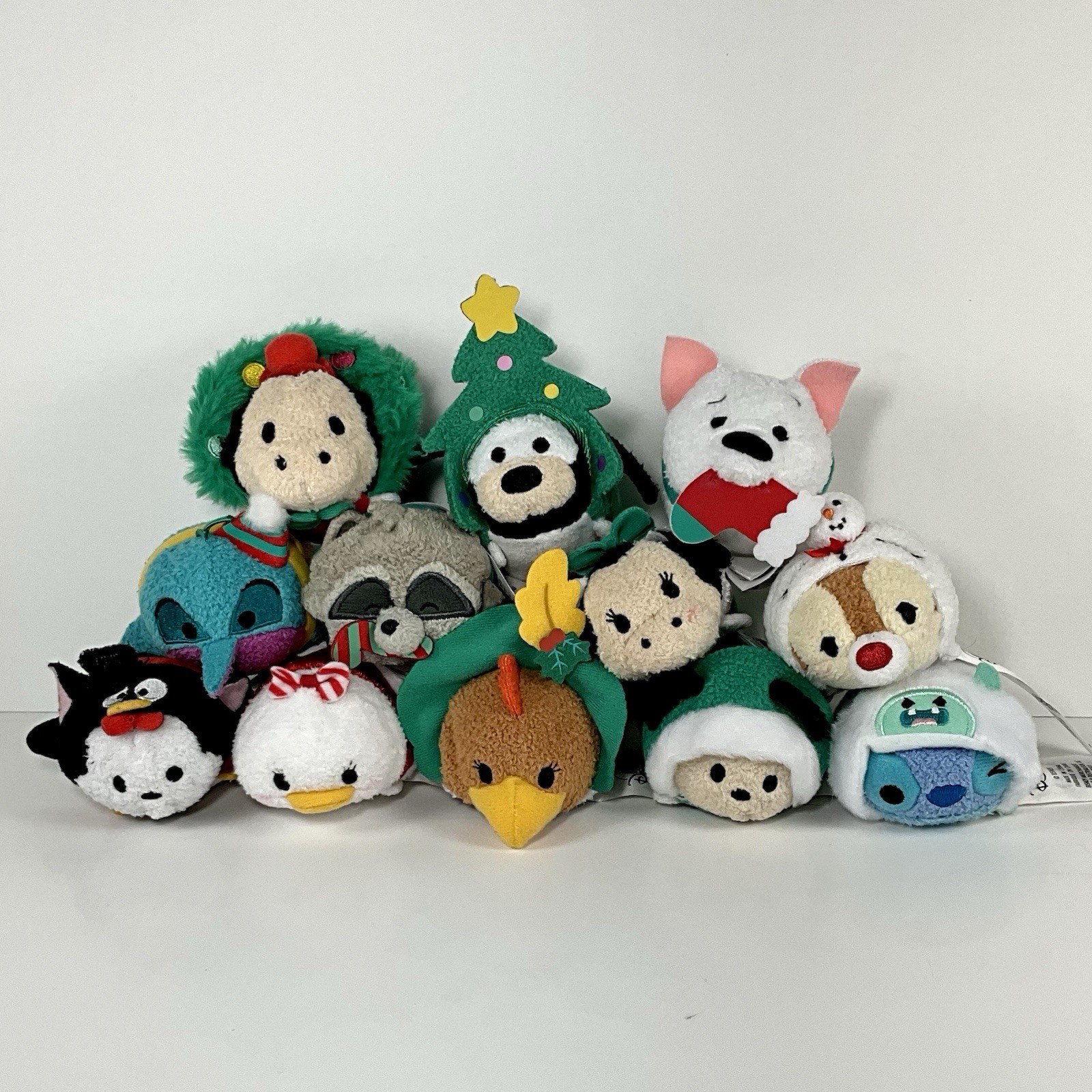 Disney Tsum Tsum 2018 Christmas Advent Calendar 3” Mini Plush Lot Of 12