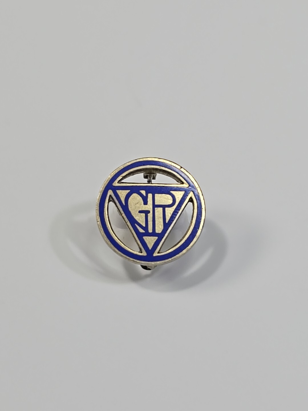 GR Girl Reserves Lapel Pin YWCA Patriotic War Work Vintage Small Size 