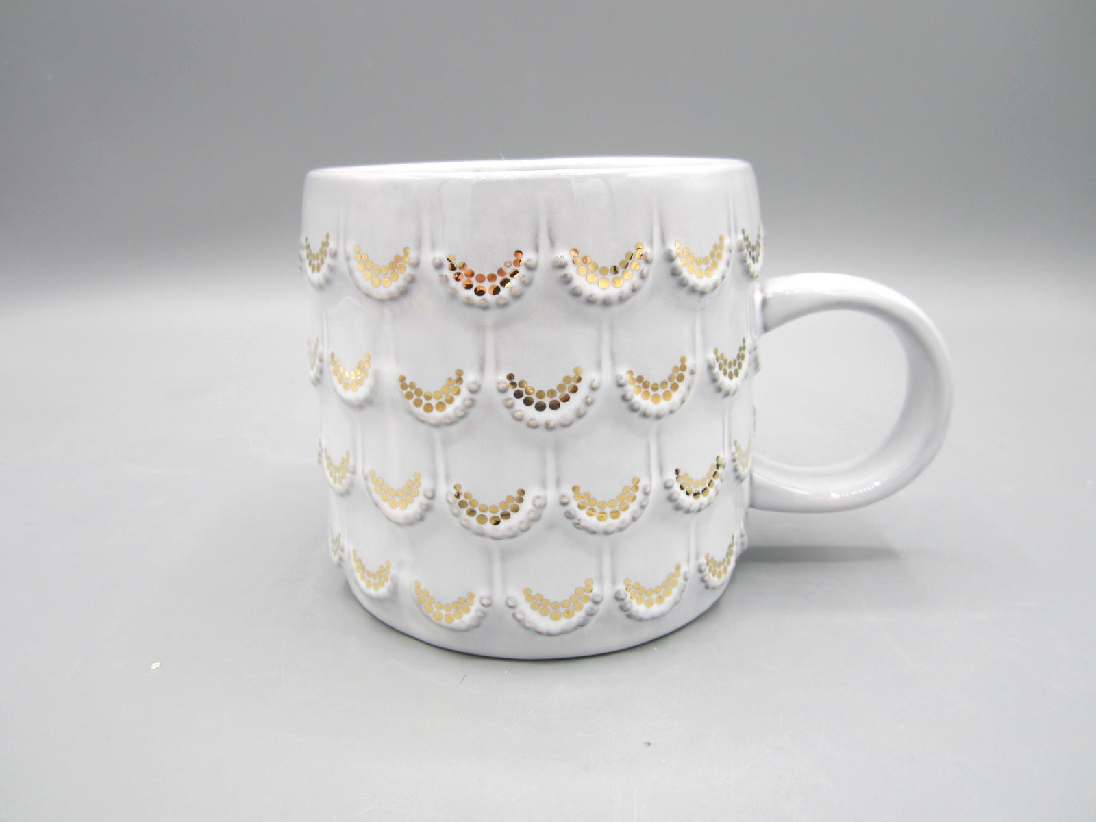 Starbucks Gray Embossed Siren's Scalloped Scales Tea Coffee Mug 10 oz 2016 (113)