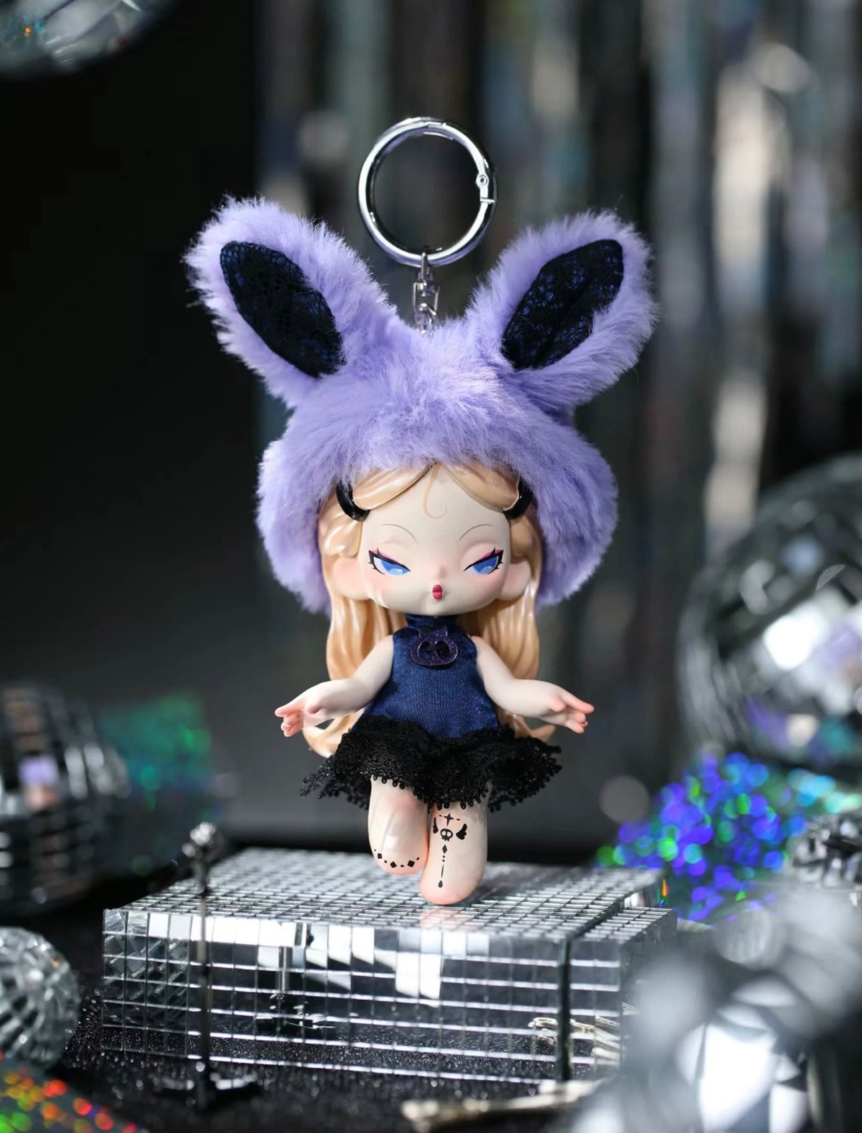 DODO NAMI Midnight Disco Series Diamond Bunny Figure Opened Confirmed