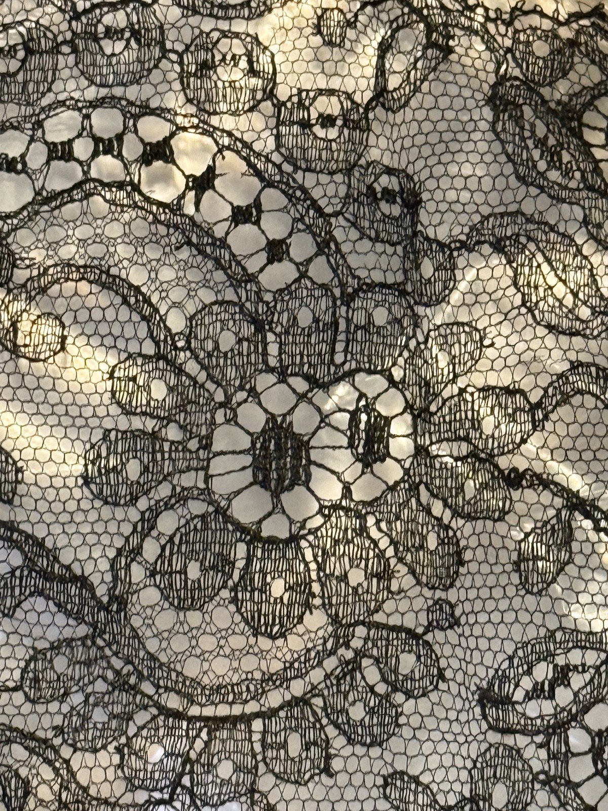 1950\'s Vintage Women\'s Black Fancy Lace Church Veil 50 inches long x 4.5 wide