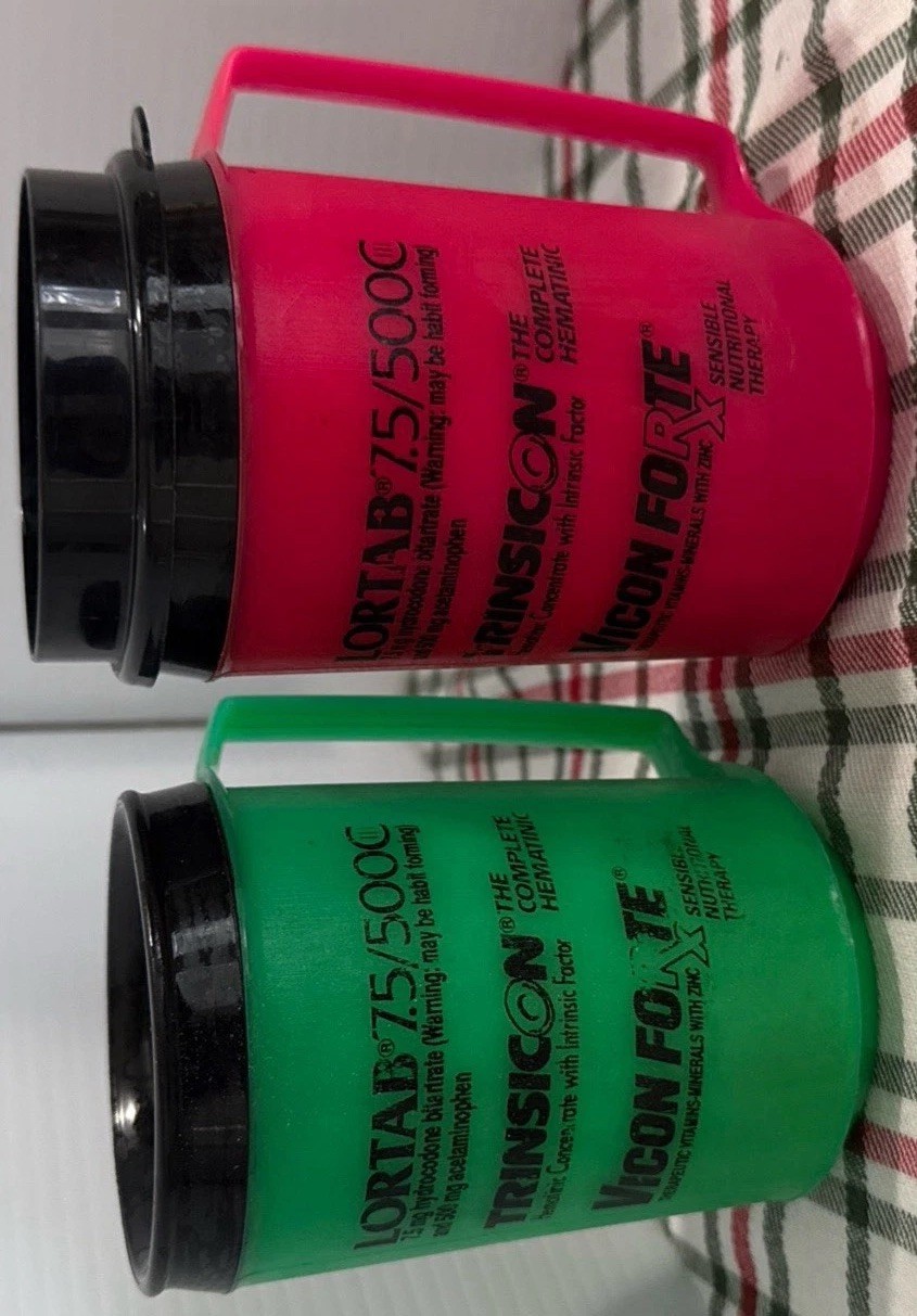(2) Lortab 7.5/500C Drug  Aladdin Insulated Cups “May Be Habit Forming”