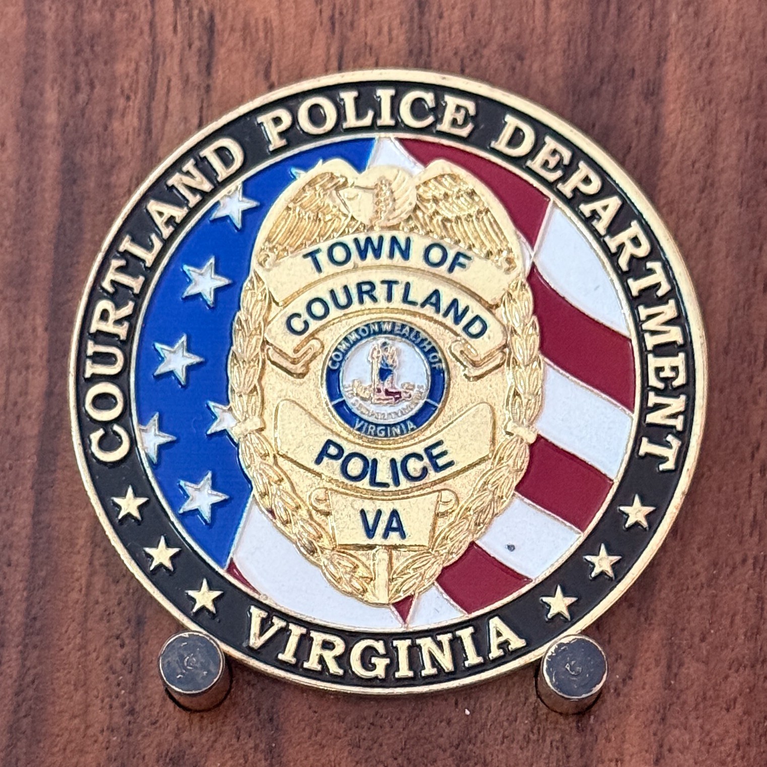 Courtland VA Police Department Law Enforcement Challenge Coin  M#18