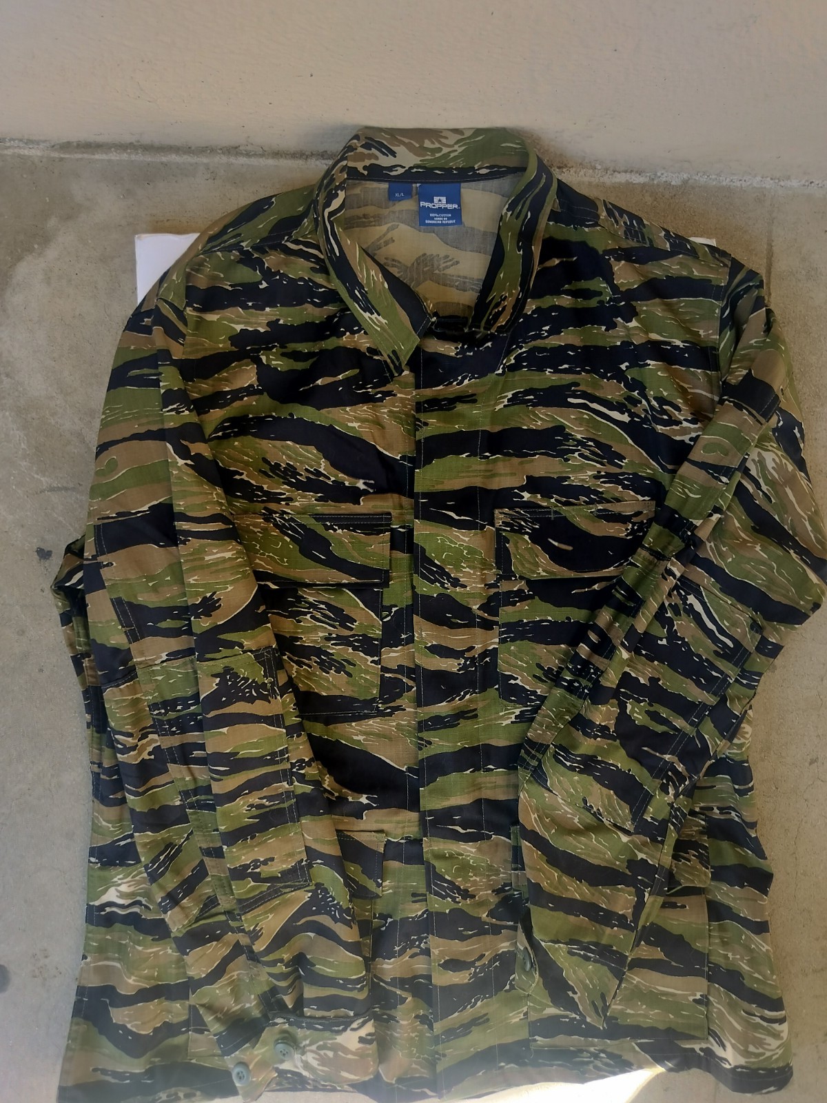 Propper Military Combat Jacket Size XL/L Featuring  Asian Vietnam Tiger Stripe