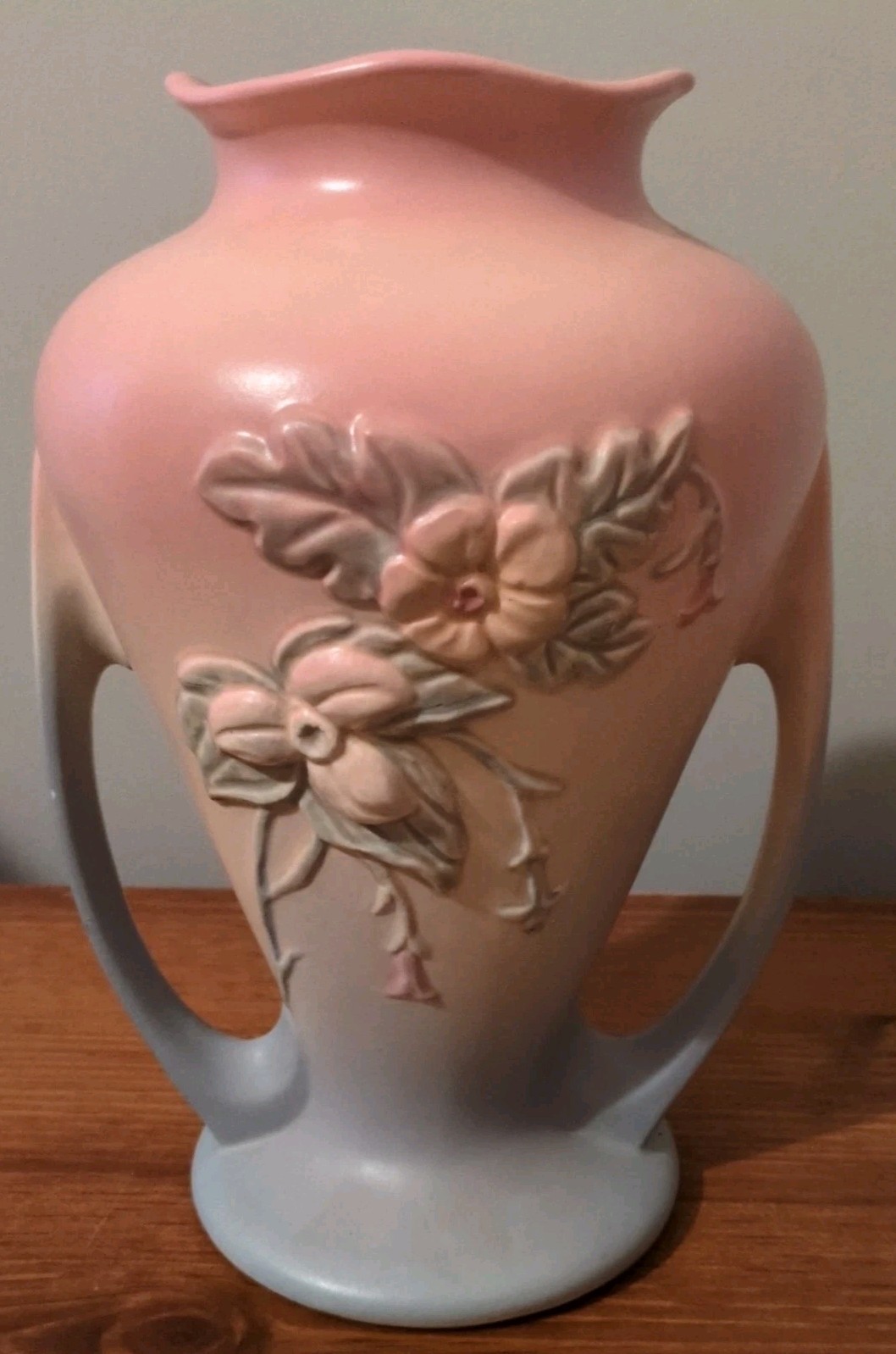 Vintage Hull Wildflower Double Handled Art Pottery Vase W-12 9-1/2\