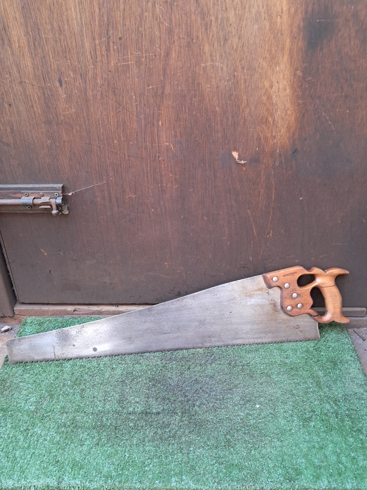 Vintage Thumb Hole Hand Saw Carpentry Tools Old Tool (#467)