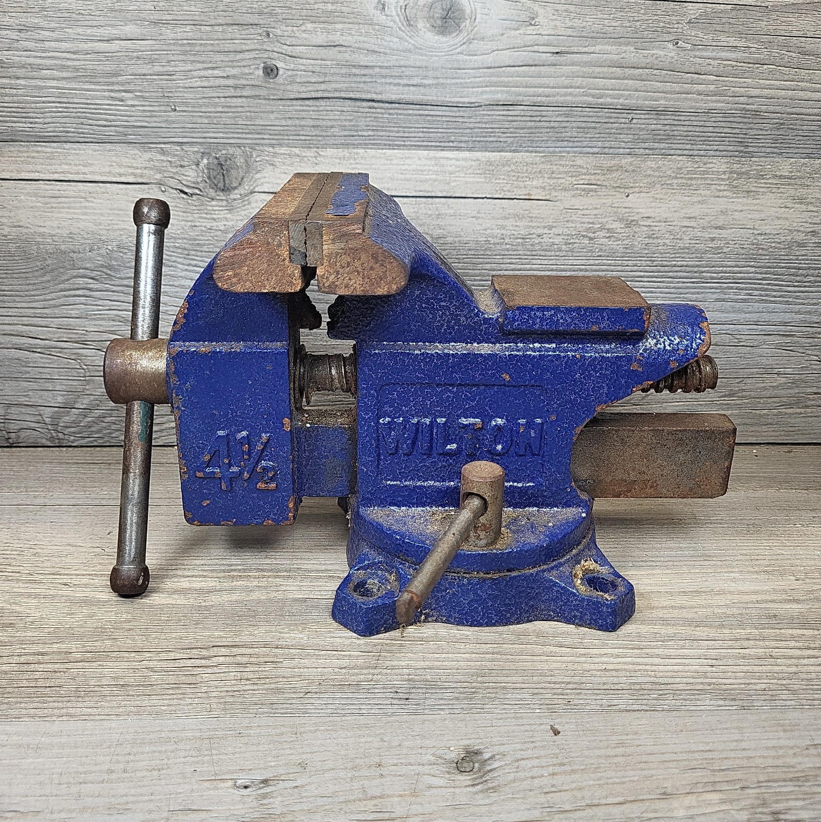 Vintage Wilton 4-1/2