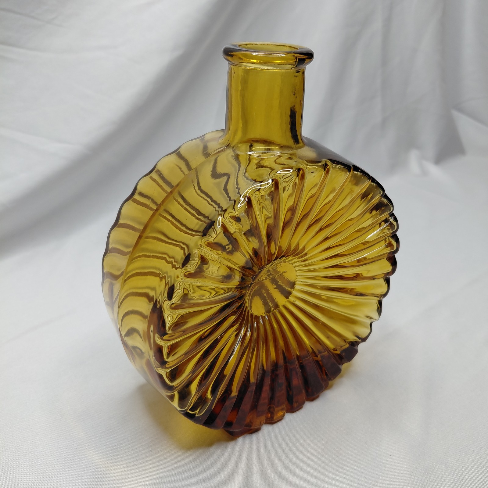 Vintage Sun Shape Sunburst Amber Glass 7.5\