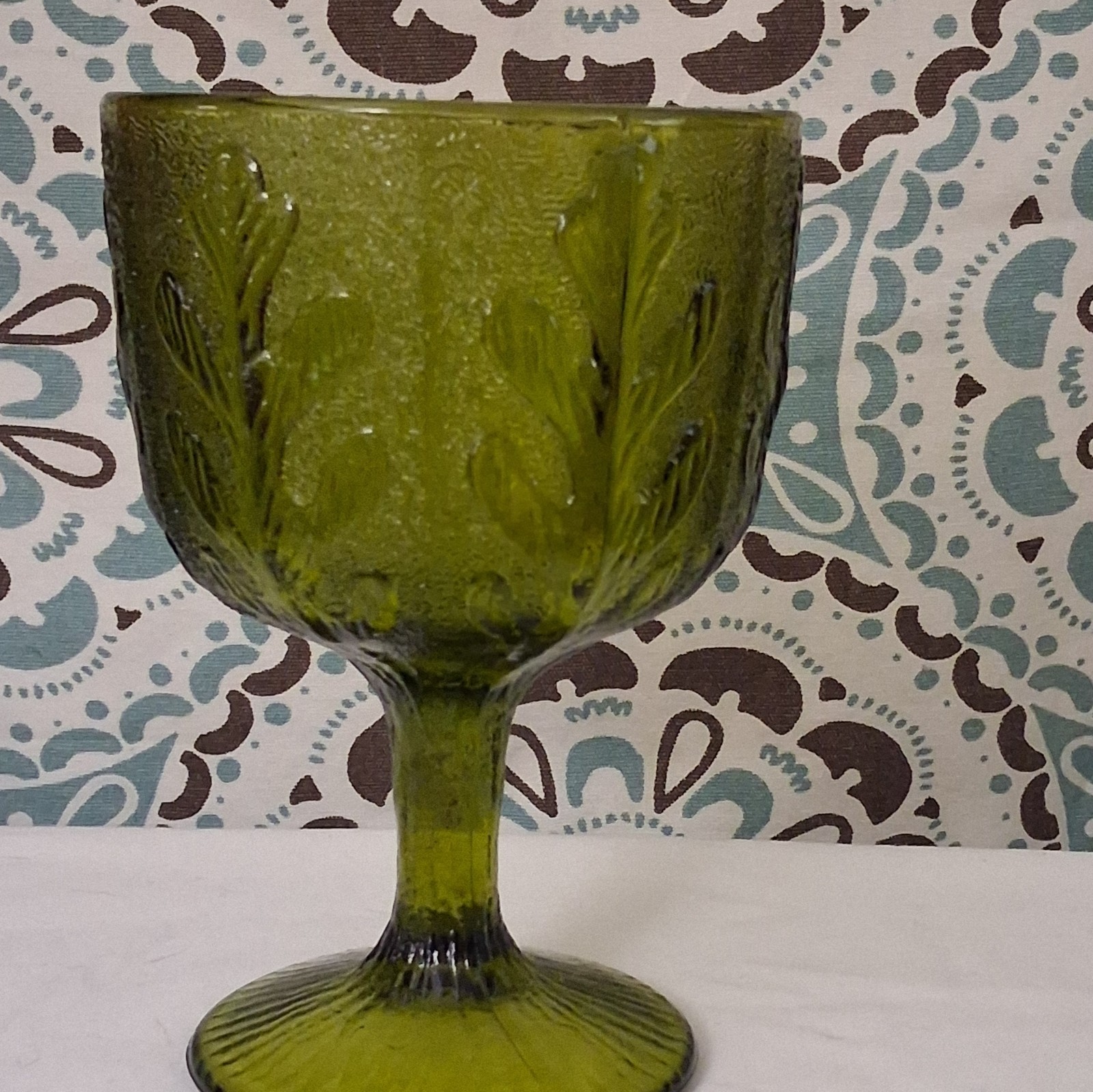 Vintage FTD Green Glass Leaf Pattern Vase Goblet Stemware Floral Round 6.25” Vintage FTD Green Glass Leaf Pattern Vase Goblet Stemware Floral Round 6.25”