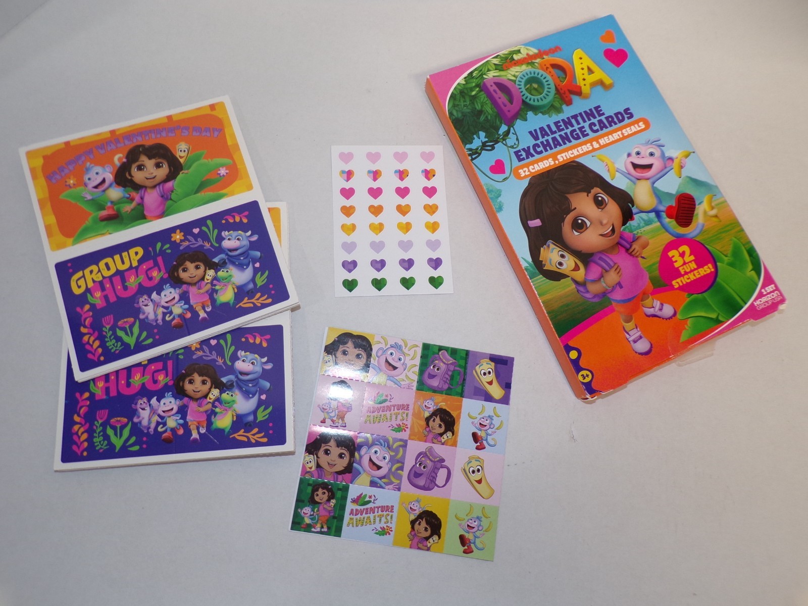 Nickelodeon Dora the Explorer - 32 Valentine Cards, Stickers & Heart Seals