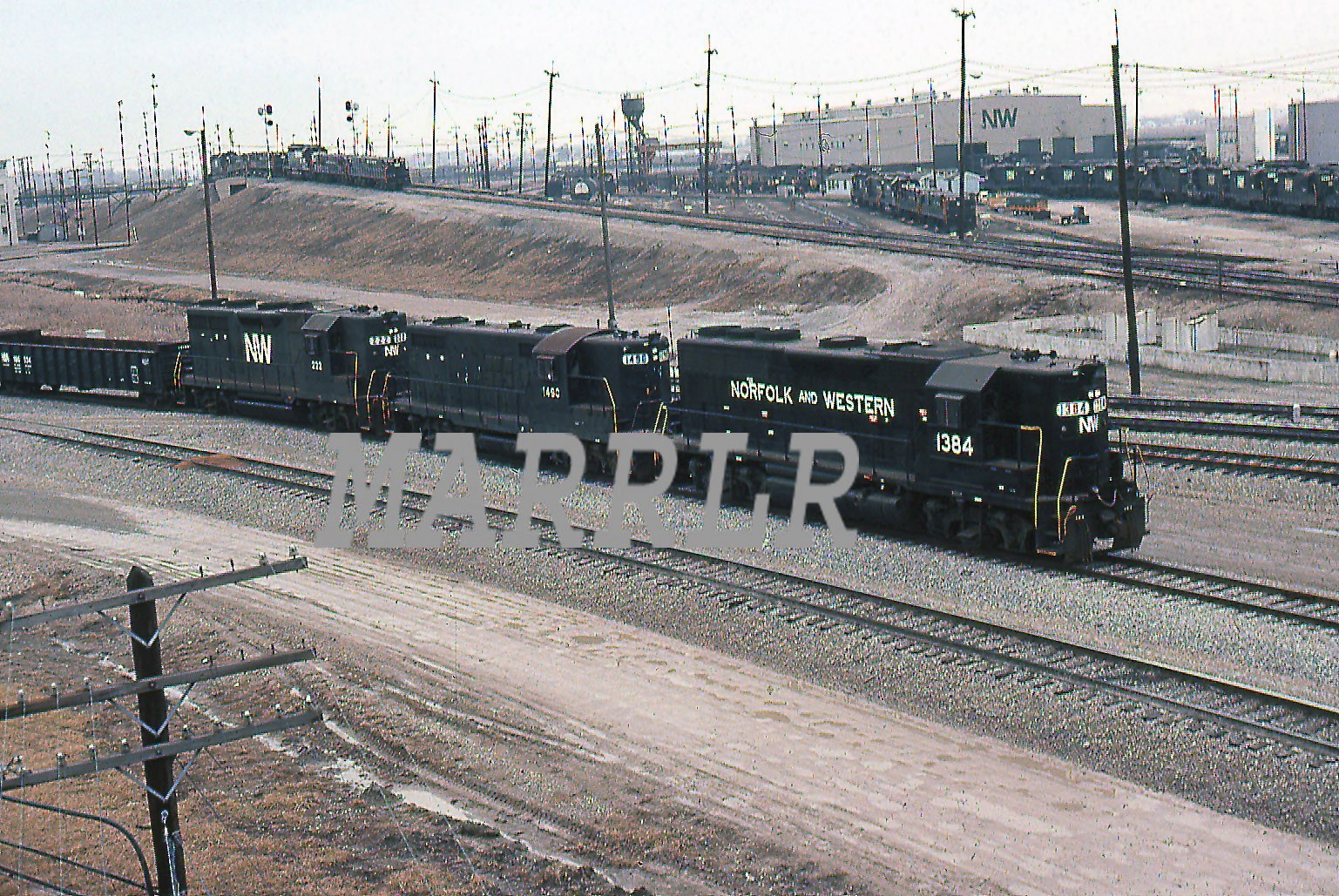 RR Photo-NORFOLK & WESTERN NW 1384 GP40 Action at Bellevue Oh 2/12/1984 RR Photo-NORFOLK & WESTERN NW 1384 GP40 Action at Bellevue Oh 2/12/1984