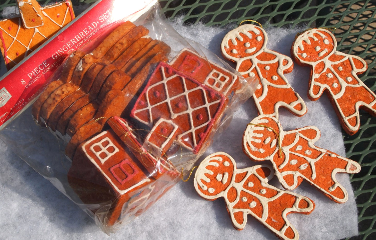 Vtg Christmas Ornament Styrofoam Gingerbread Men & House Sears Japan 1970\'s Vtg Christmas Ornament Styrofoam Gingerbread Men & House Sears Japan 1970\'s