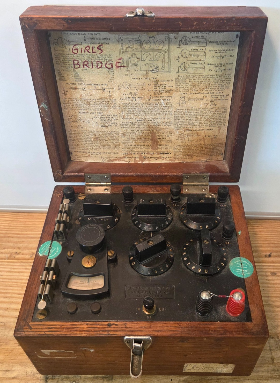 VINTAGE LEEDS & NORTHRUP WHEATSTONE BRIDGE TEST SET 5300
