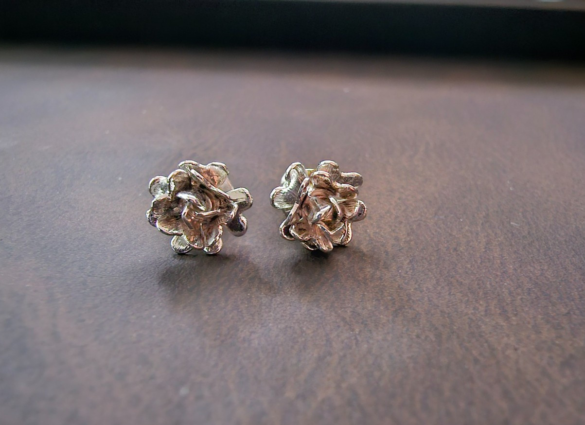 Vintage Monet Silver Tone Flower Spray Stud Earrings Dainty Pierced Signed