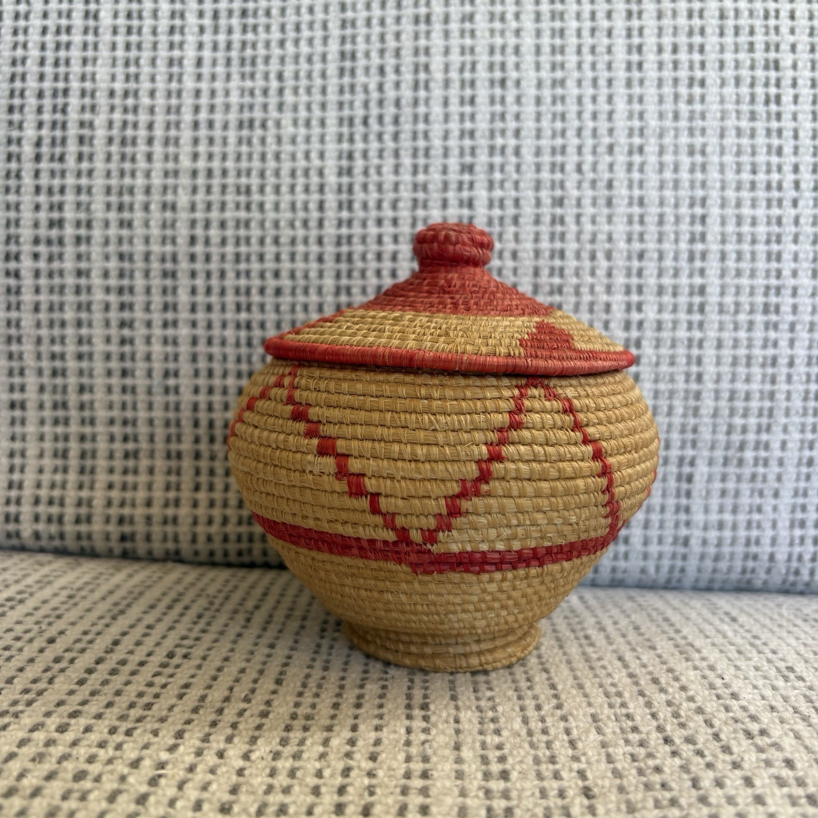 ⁠Vintage Alaskan Yupik Eskimo Coiled Beach Grass Basket w Lid Pedestal Base Red⁠
