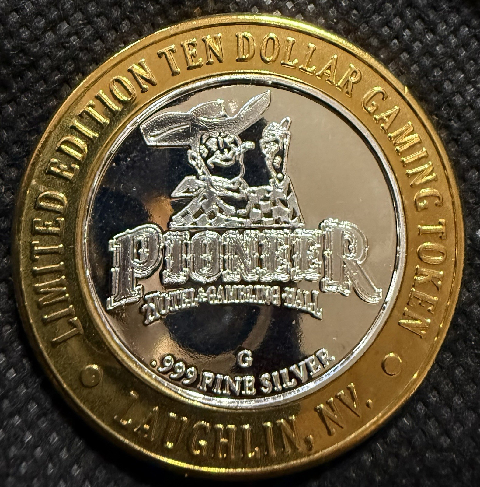⭐️PIONEER HOTEL & CASINO Limited Edition 999% .6 Oz Pure Silver Strke Center⭐️ ⭐️PIONEER HOTEL & CASINO Limited Edition 999% .6 Oz Pure Silver Strke Center⭐️