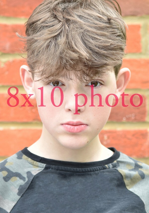 OLIVER SAVELL #10,changing ends,belfast,the piper,8X10 PHOTO