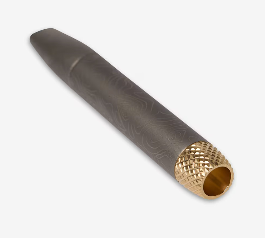 Vessel Helix One Hitter - A gorgeous one-hitter with a nifty upgrade Vessel Helix One Hitter - A gorgeous one-hitter with a nifty upgrade