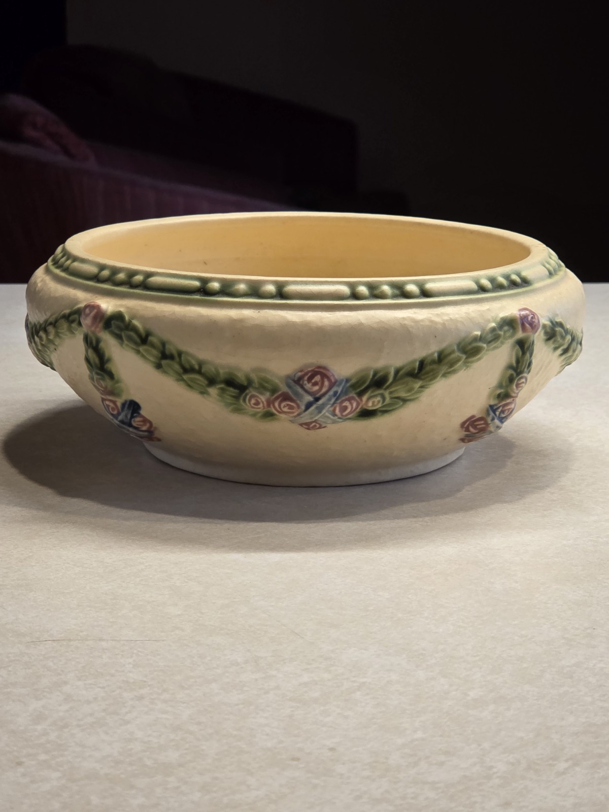 Antique Roseville Pottery La Rose 128-7 Console Bowl Eggshell / Cream circa 1924