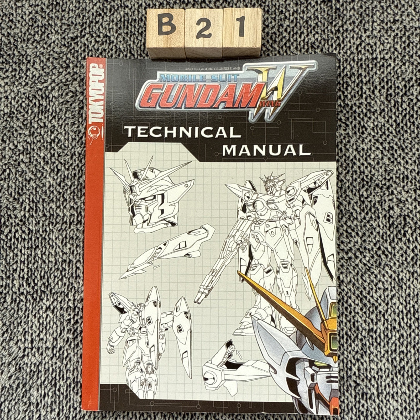 Mobile Suit Gundam Wing Technical Manual #1 Book Tokyopop Anime