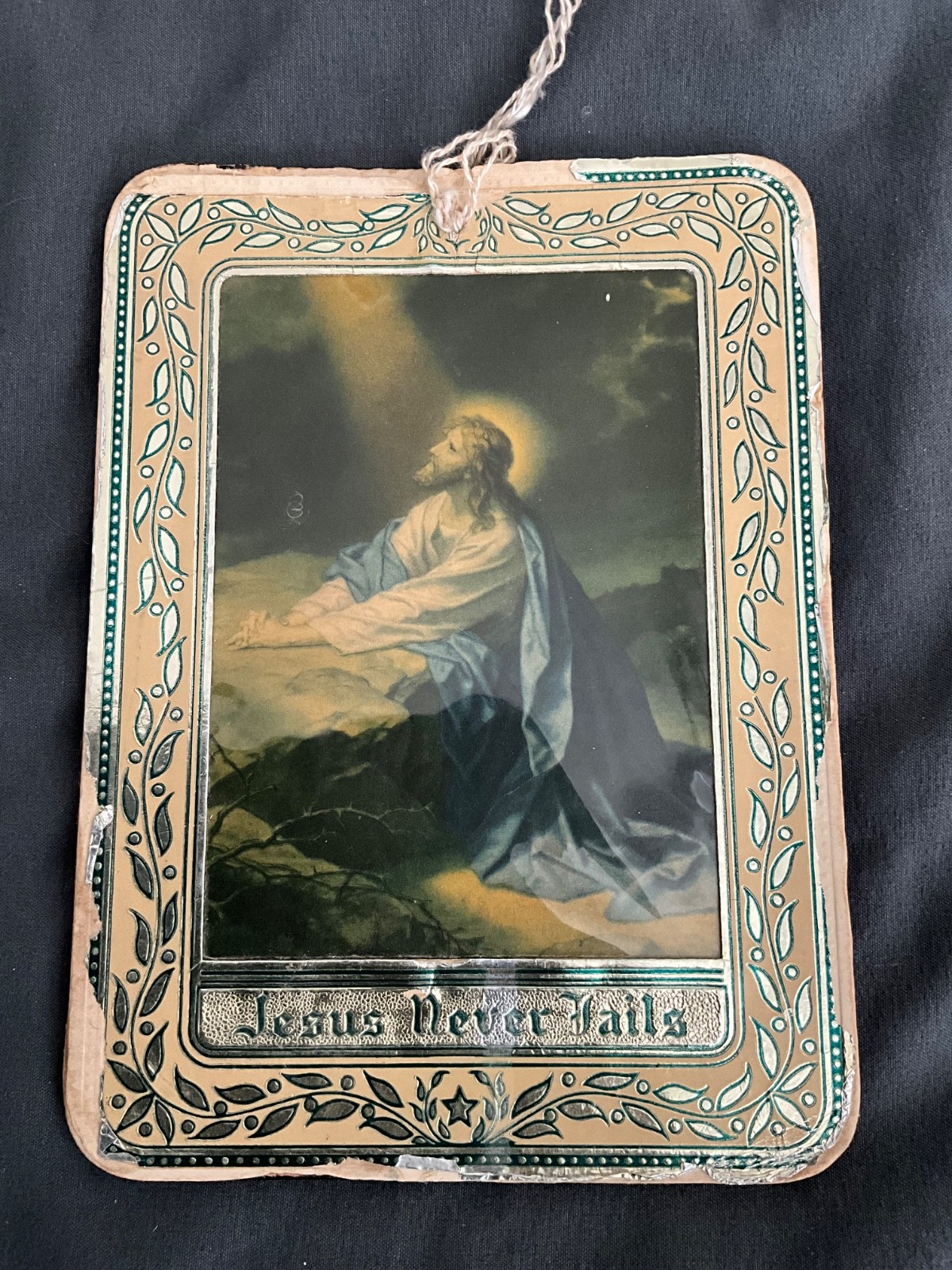 VINTAGE WARNER PRESS SUNBEAM PLAQUE 824 JESUS NEVER FAILS WALL HANGING