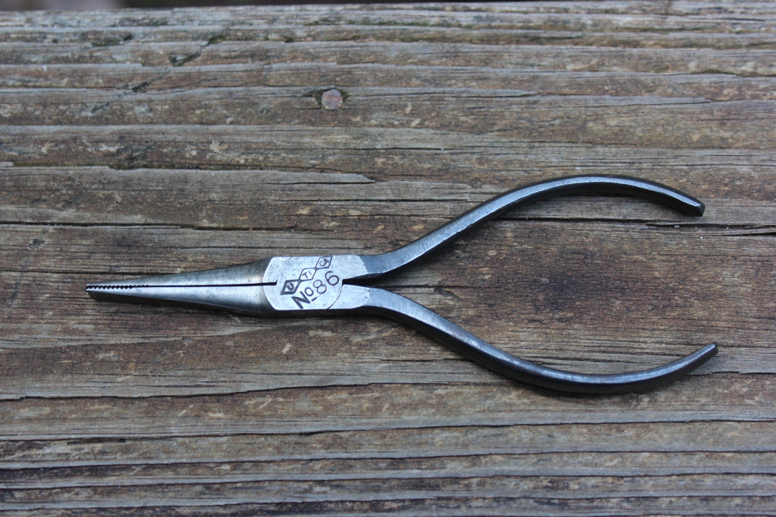 1920s Utica 6 inch No. 86 Duck Bill Plier with Flat Jaw 1920s Utica 6 inch No. 86 Duck Bill Plier with Flat Jaw