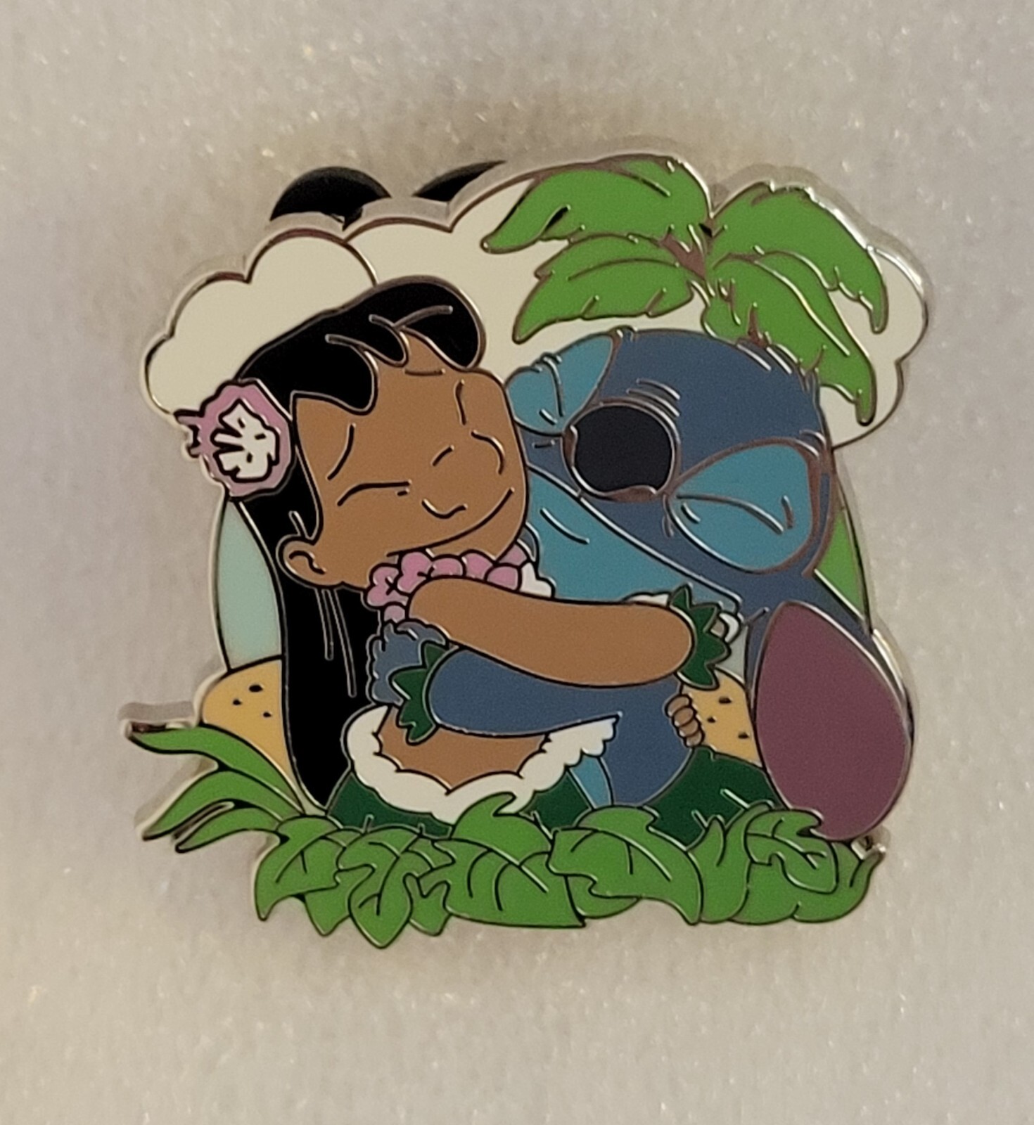 Disney Best Friend Hugs Mystery Box Pin - Choose one