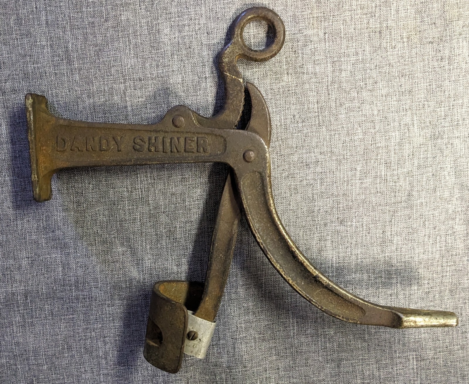 Antique 1900 Dandy Shiner Cast Iron Wall Mount Shoe Boot Cobbler Shining Stand Antique 1900 Dandy Shiner Cast Iron Wall Mount Shoe Boot Cobbler Shining Stand