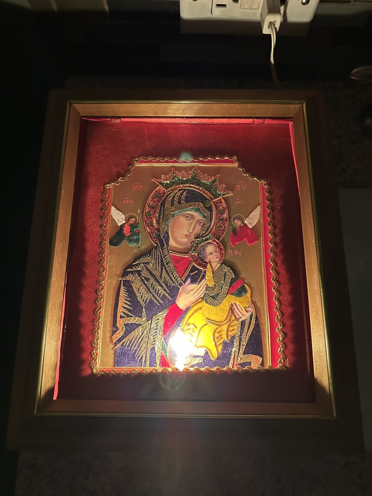 Vintage  STUNNING Our Lady Perpetual Help Lit Shrine Shadow Box Religious Art