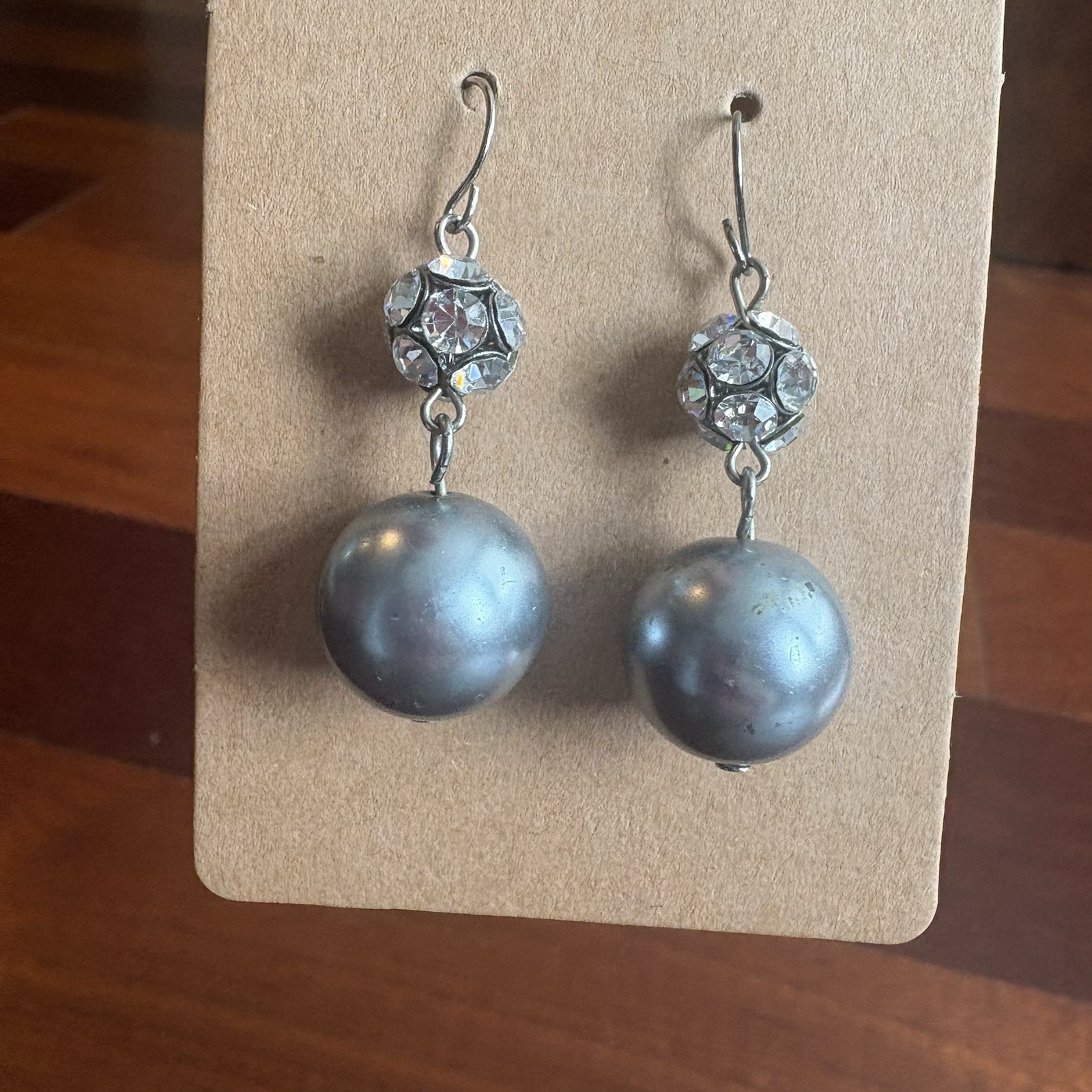 Vintage Gray Faux Pearl And Rhinestone Dangle Drop Earrings