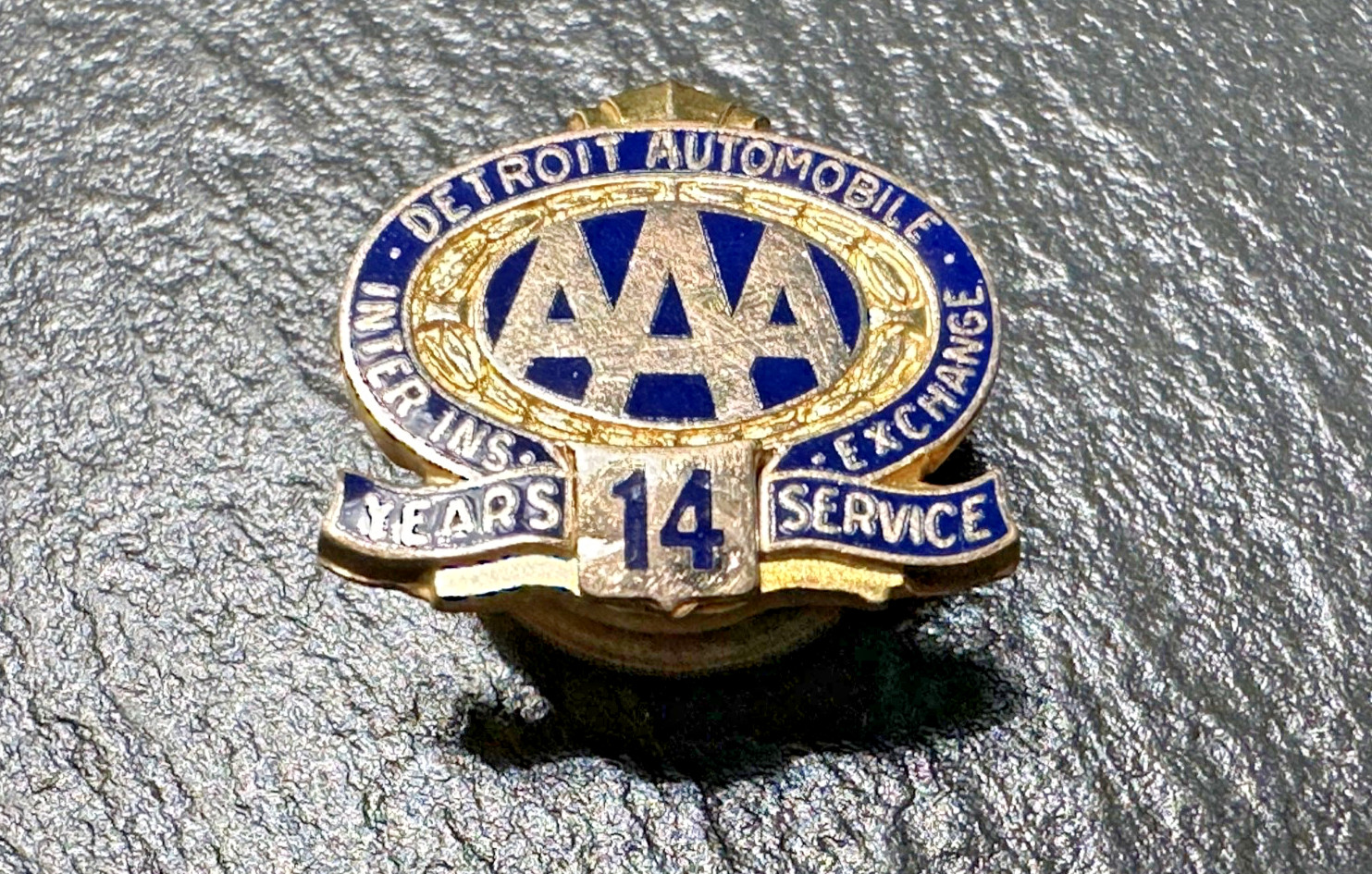 RARE VTG. GF DETROIT AUTOMOBILE INTER INSURANCE EXCHANGE AAA SERVICE AWARD H850