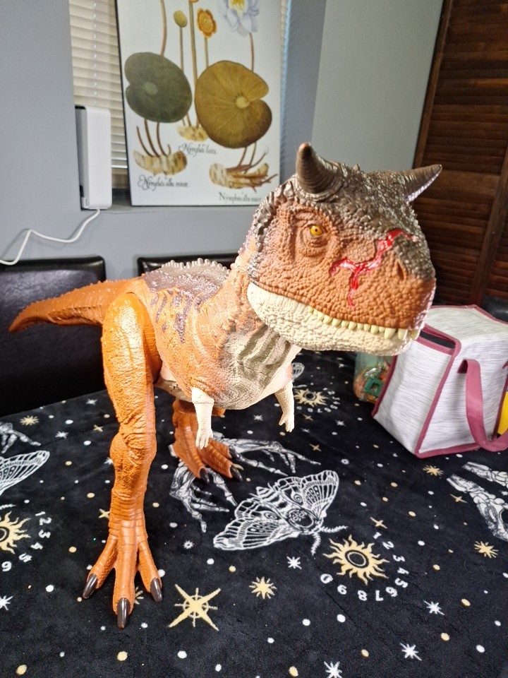 Jurassic World Camp Cretaceous Super Colossal Carnotaurus Dinosaur 40