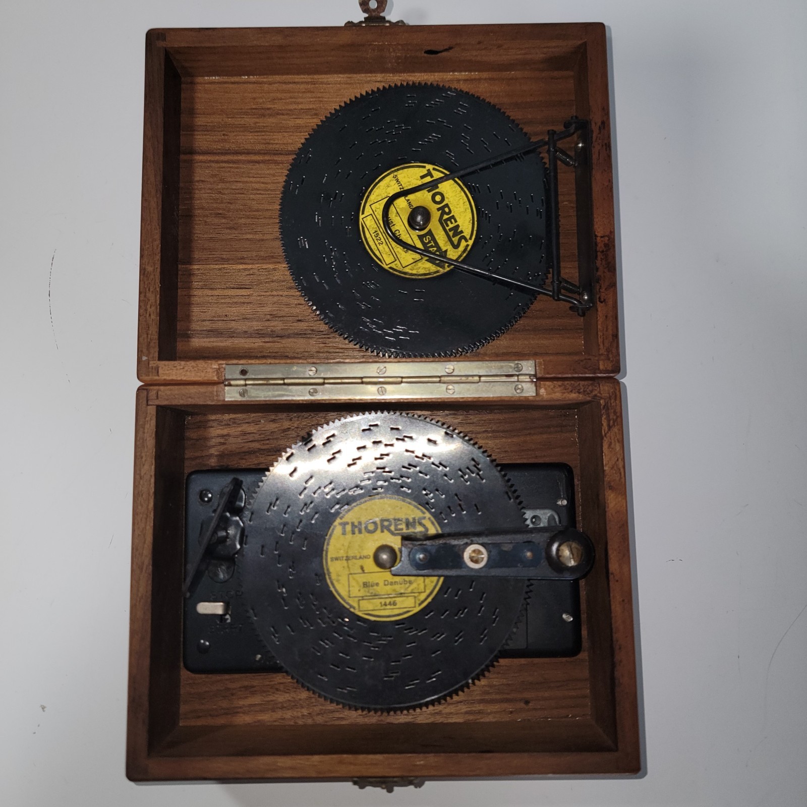 Vintage 1920\'s Thorens Music Box w/6 Discs Swiss Made Musical Movement Wood Case