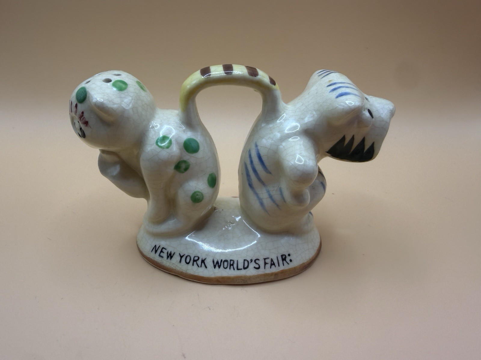 Vintage 1964-65 New York World’s Fair Japan Cat Dog Salt Pepper Shakers