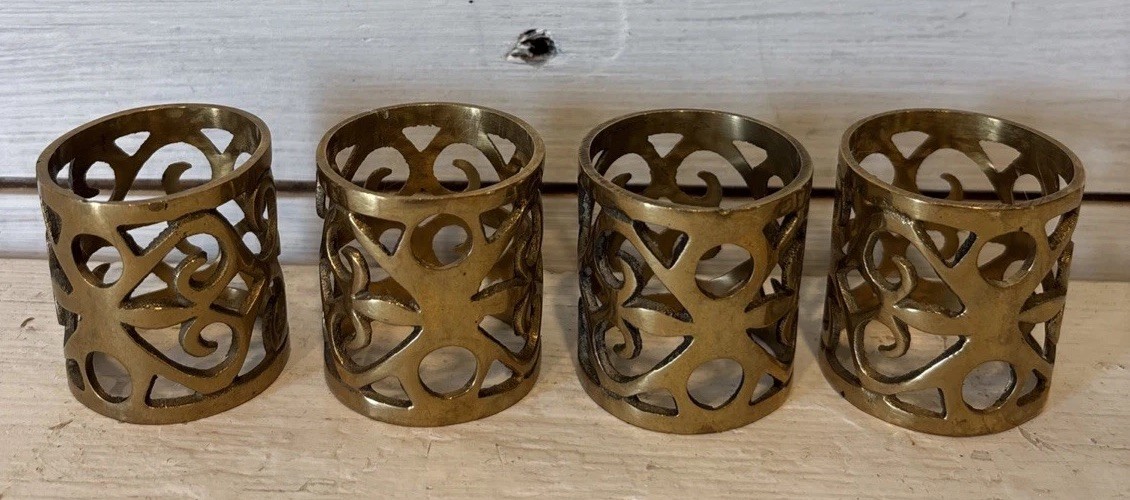 4 Vtg Brass Napkin Rings Filagree Ornate Sideways Heart Cuff Boho
