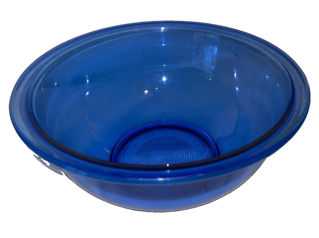 Vintage nice #323 PYREX Cobalt Blue Glass Mixing Bowl With Lip 1.5 L Fun